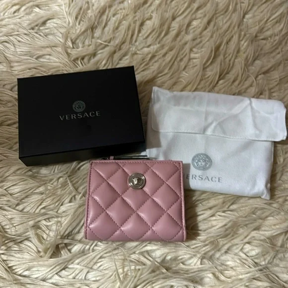 New without tags Versace Medusa card case compact wallet - Picture 1 of 9